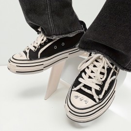 Ladies' Fashionable Platform Shoes Are Comfortable to Wear, Featuring a Fringed Design on The Upper. They Lean Towards a Trendy And Unique Style, Making Them Suitable for Everyday Casual Occasions.